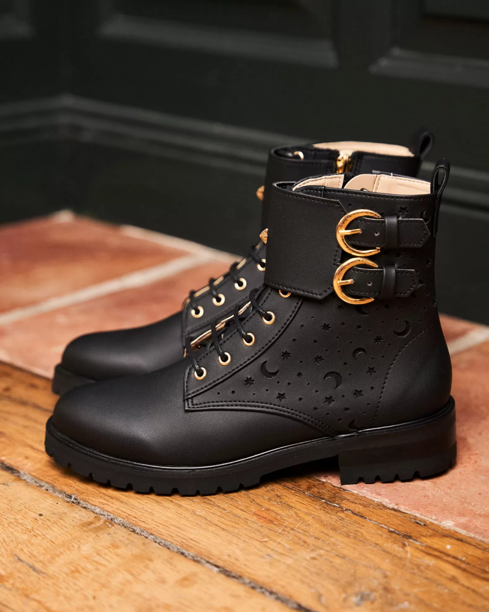 Minuit sur Terre Bastide Noir< Low Boots