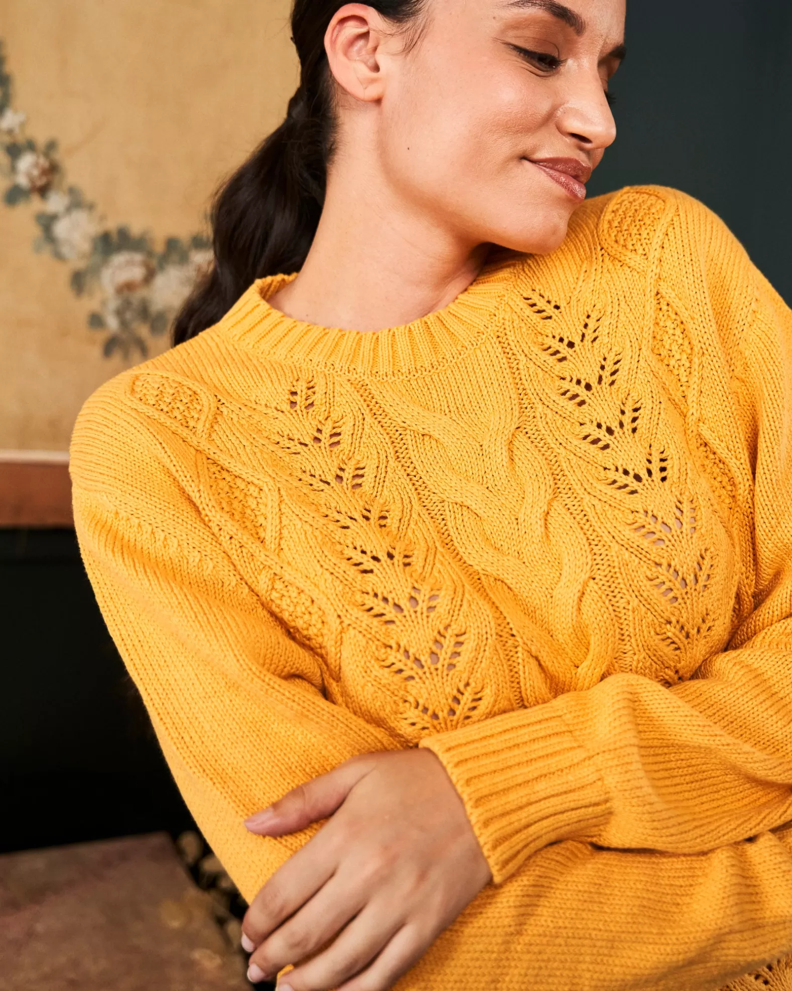 Minuit sur Terre Brume Ocre< Sweaters & Vests