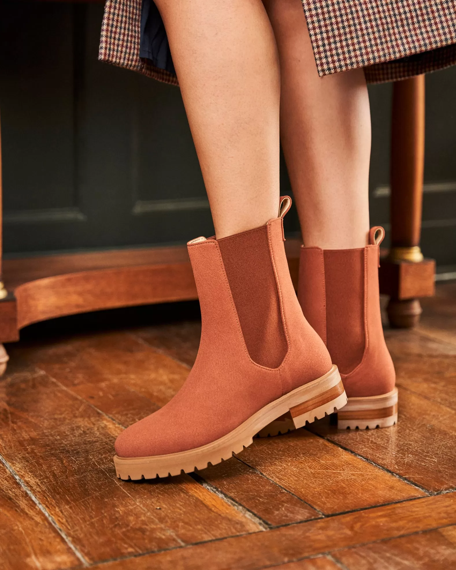 Minuit sur Terre Chelsea Expresso< Low Boots