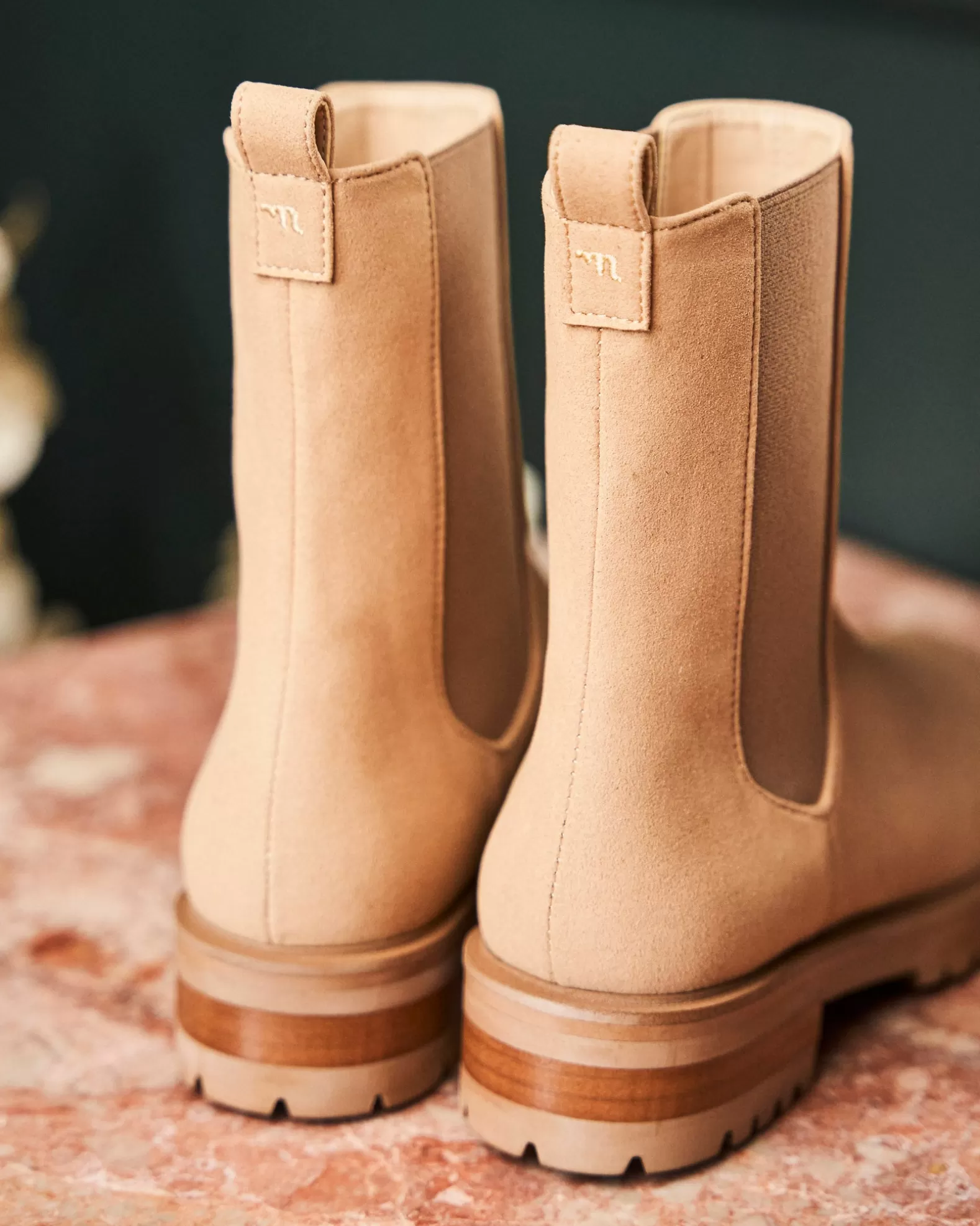 Minuit sur Terre Chelsea Latte< Low Boots