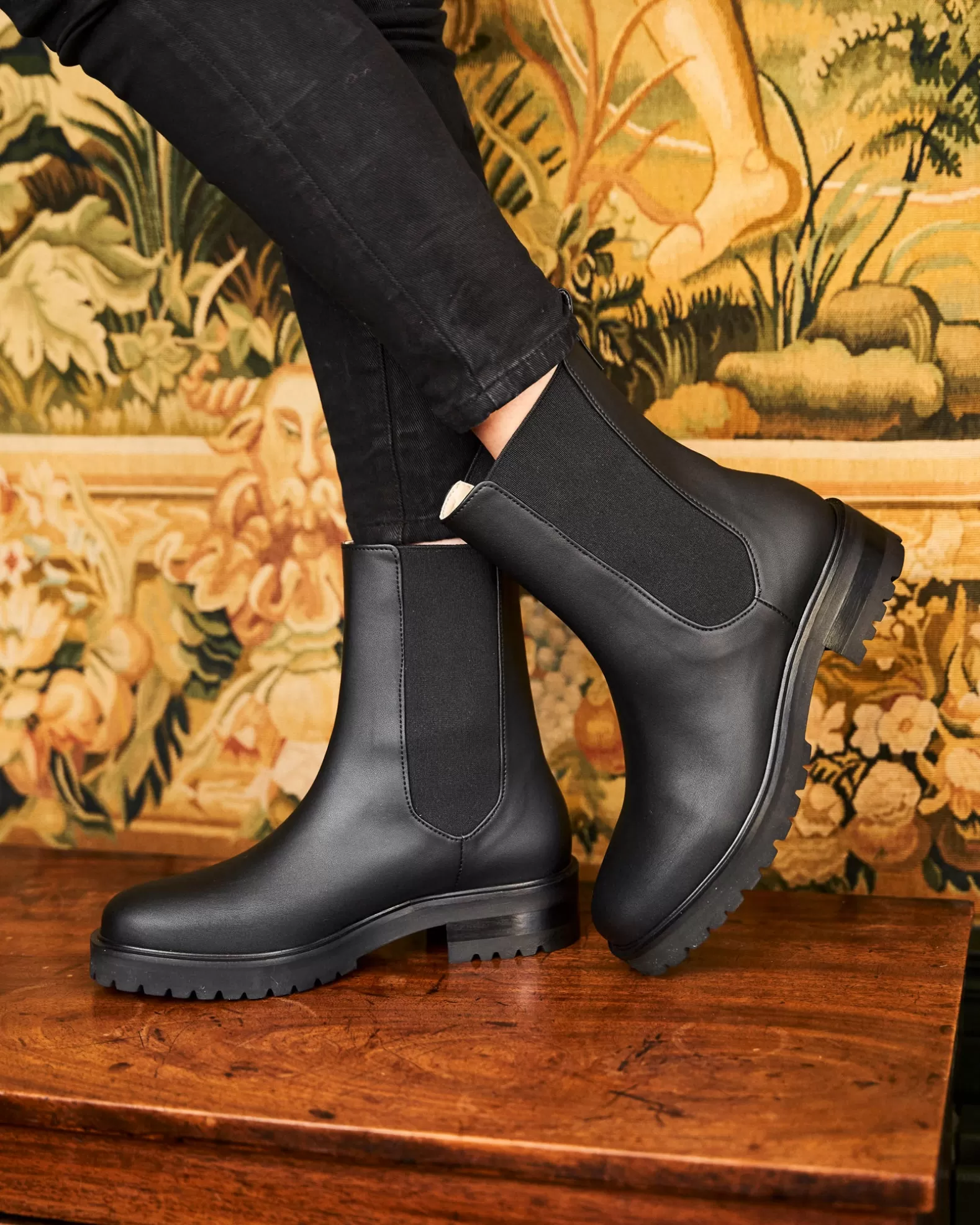 Minuit sur Terre Chelsea Noir< Low Boots