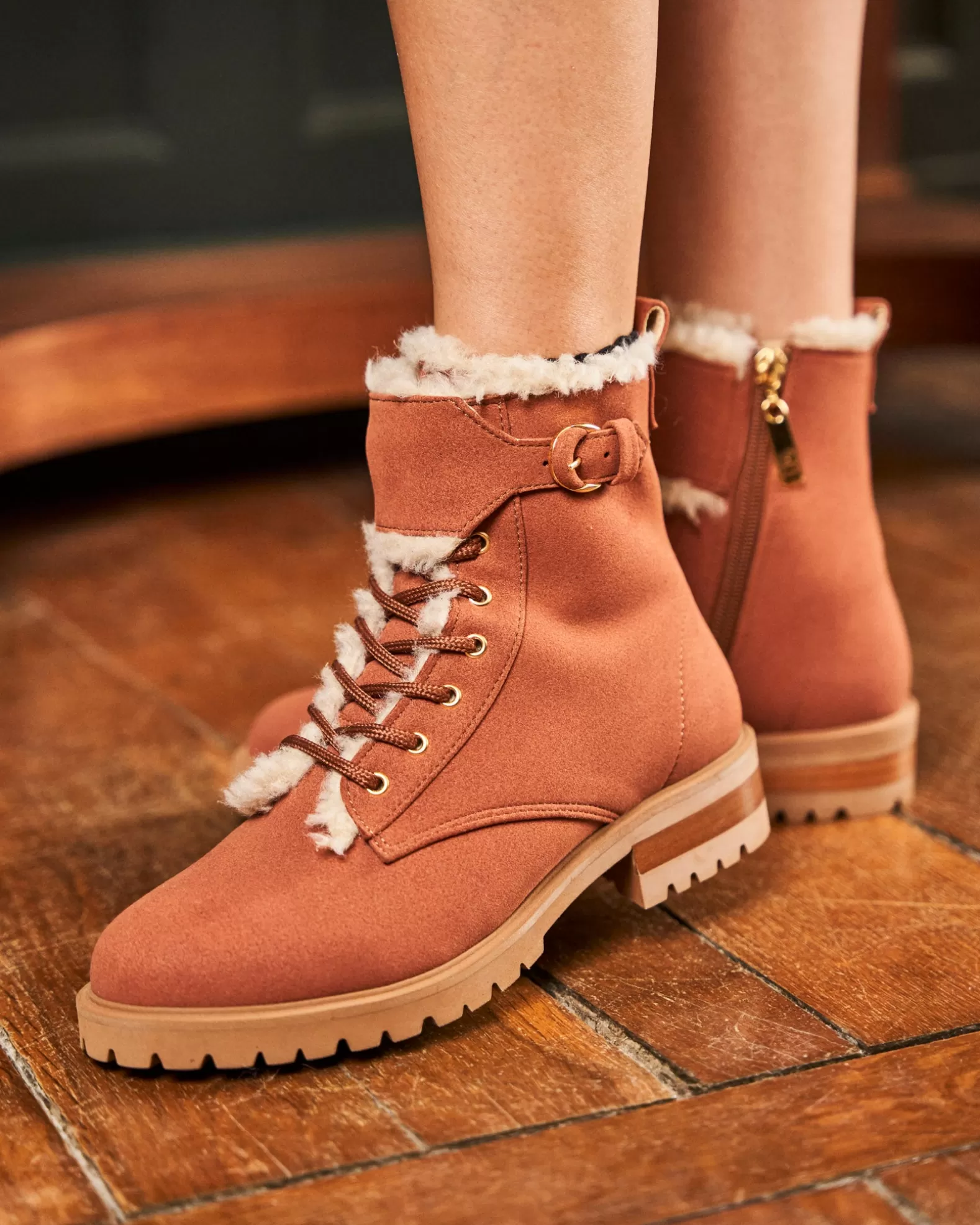 Minuit sur Terre Durham Expresso< Low Boots