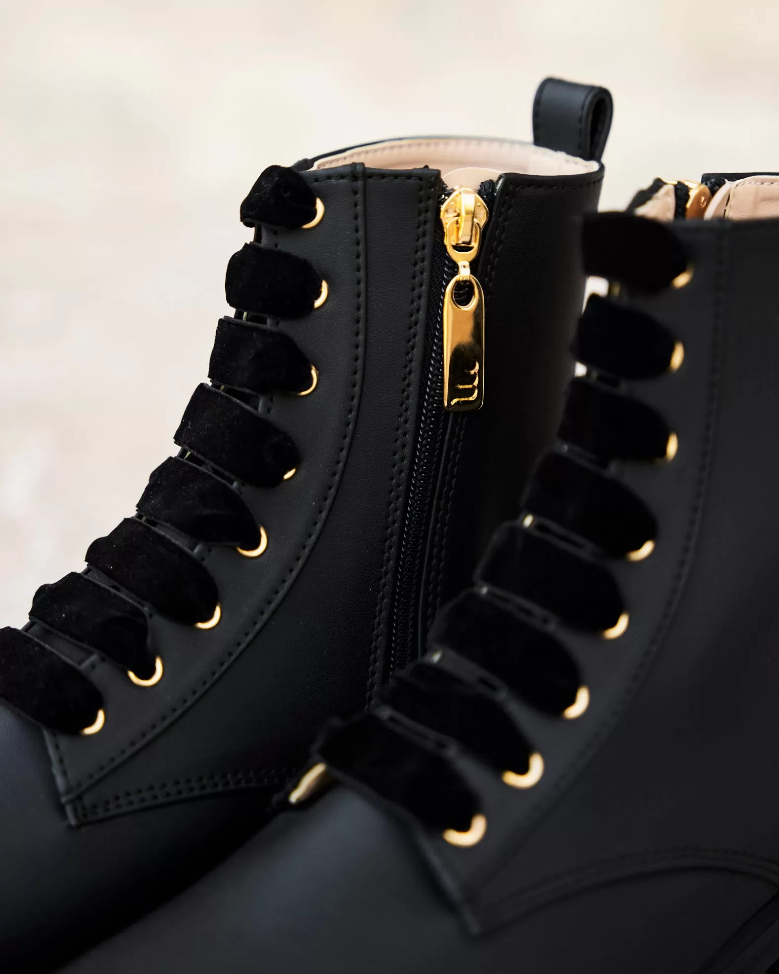 Minuit sur Terre Galaxie Noir< Low Boots