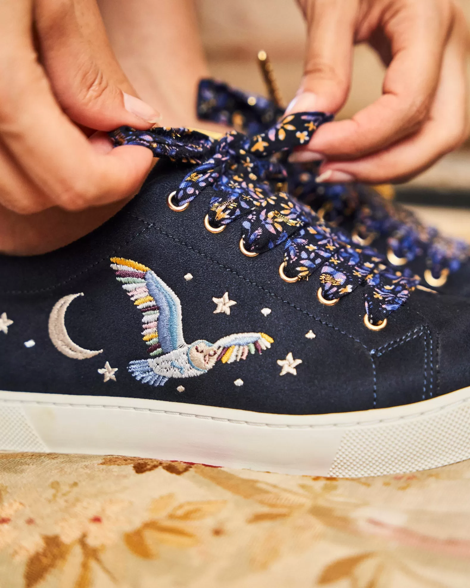 Minuit sur Terre Virevolte Edwige Bleu< Sneakers