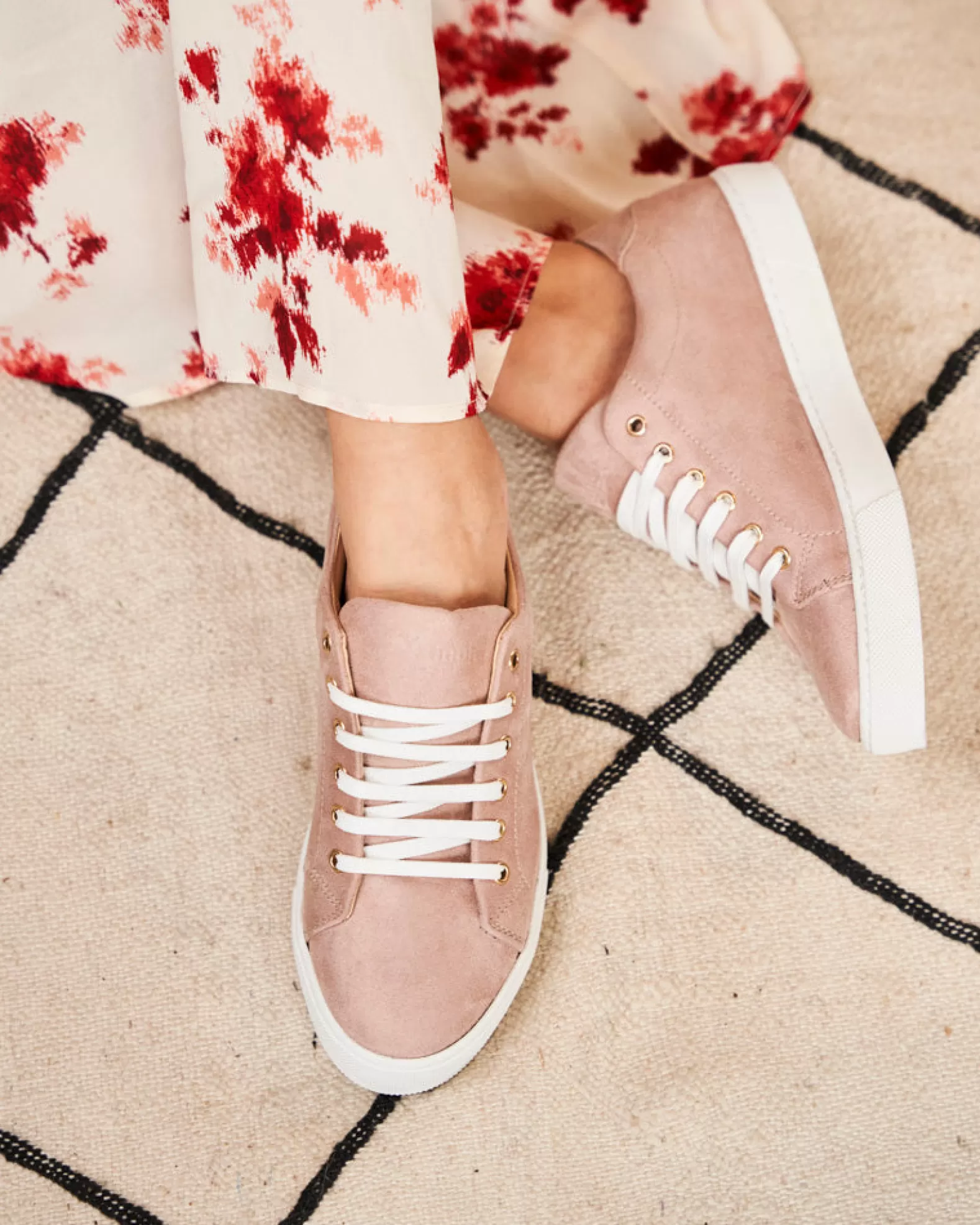 Minuit sur Terre Virevolte Vieux Rose< Sneakers