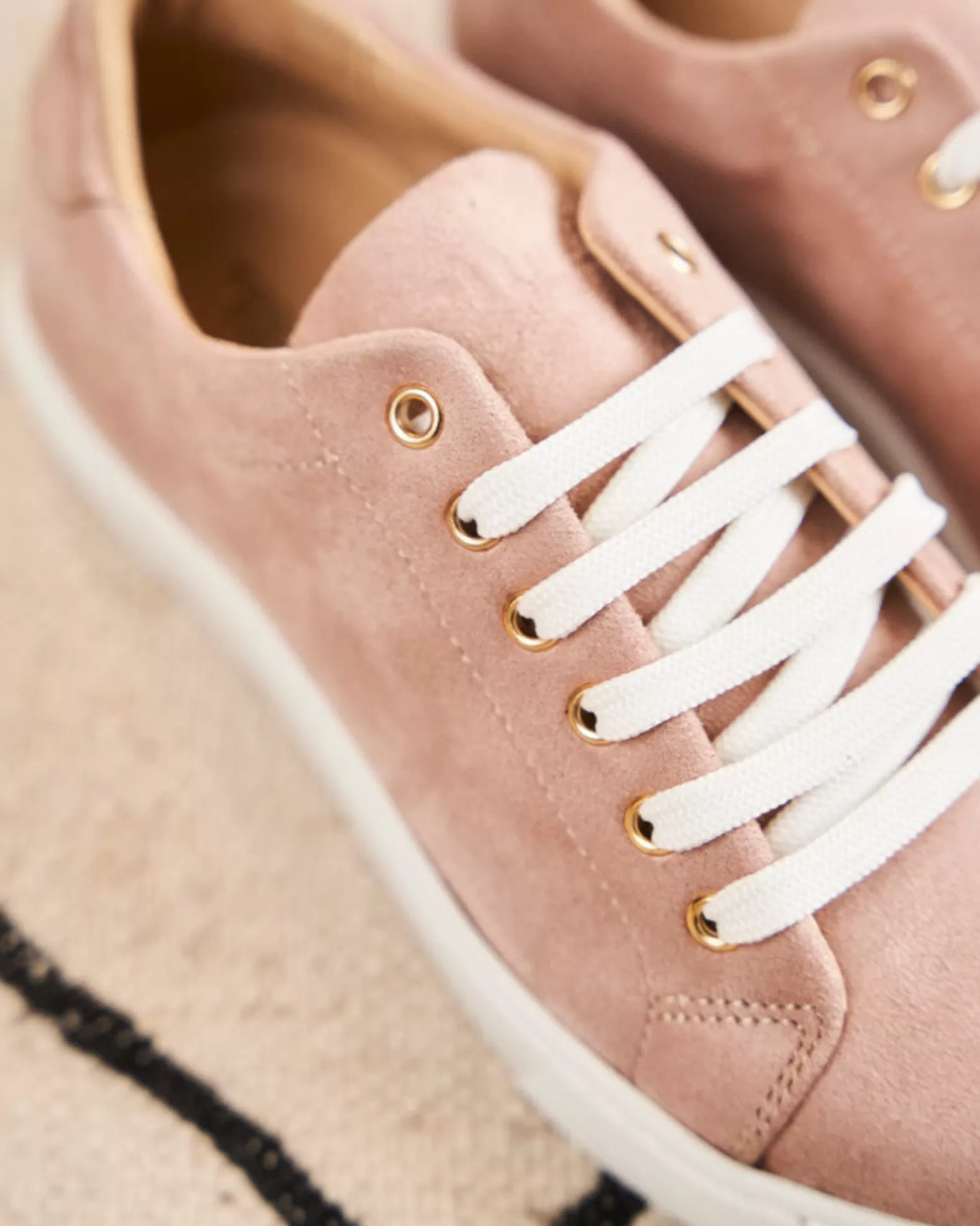 Minuit sur Terre Virevolte Vieux Rose< Sneakers